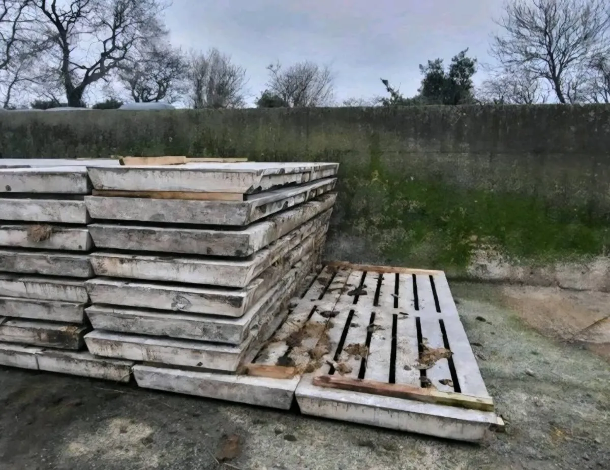 Used cattle slats - Image 2