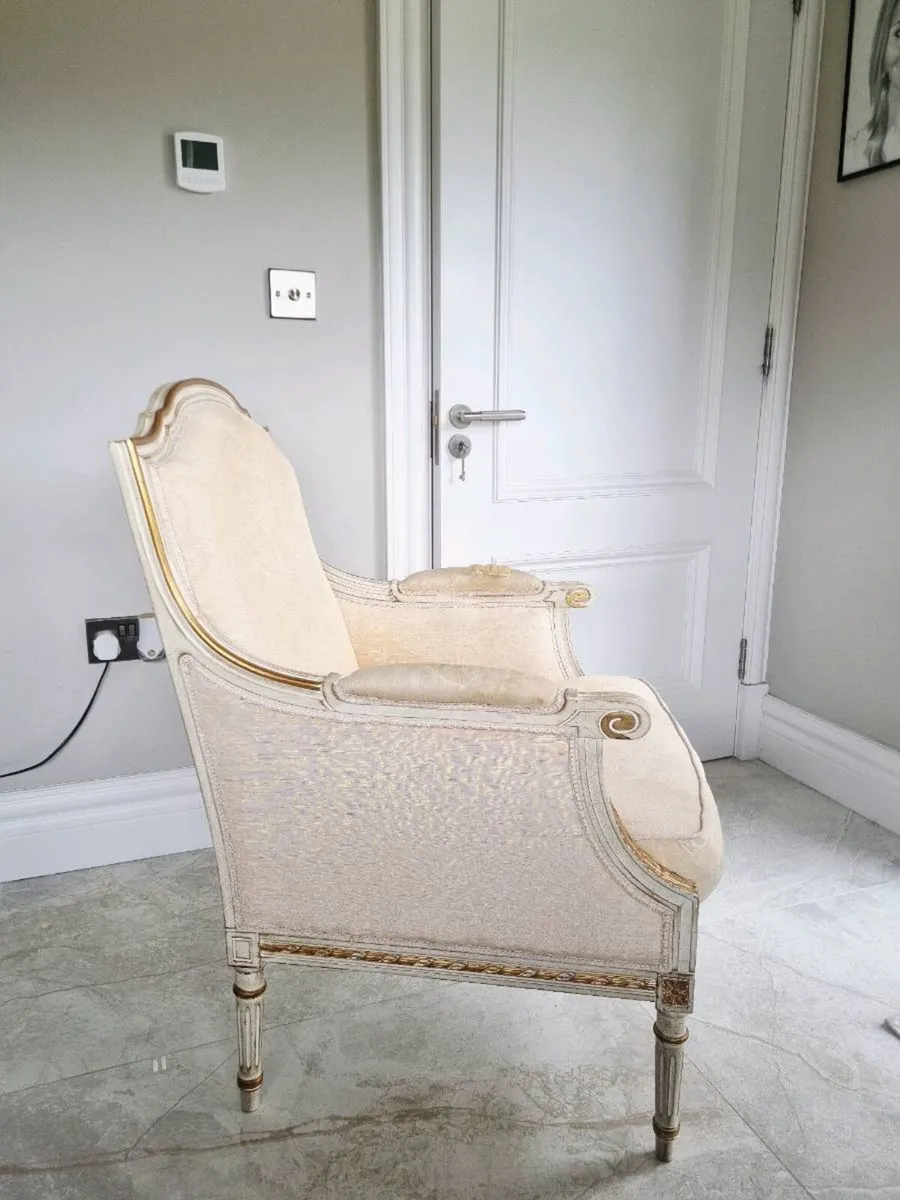 Chair - Image 3
