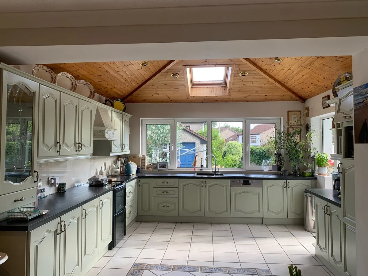 Solid oak kitchen - Image 2