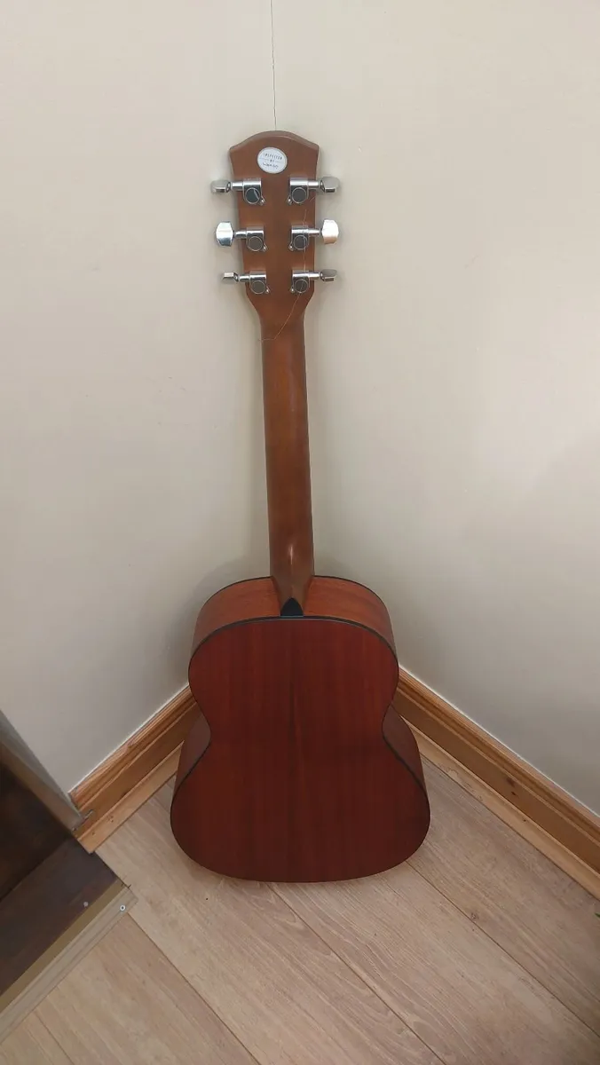 Acoustic guitar - Image 2
