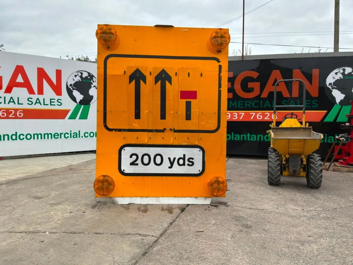 Acklea c2043 mobile billboard / Motorway safety si - Image 4