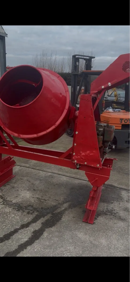 Diesel Cement Mixer - Image 2