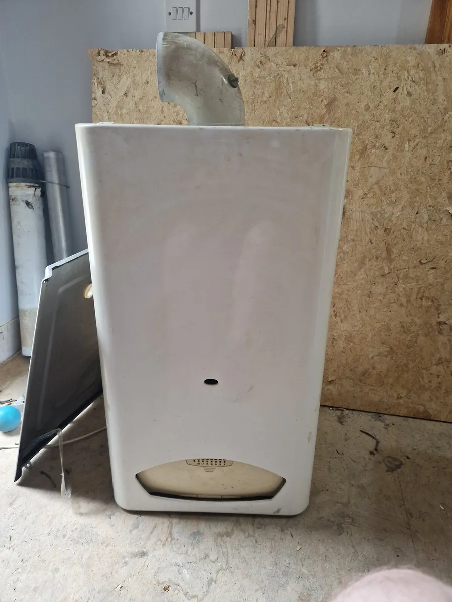 Gas boiler - Image 1