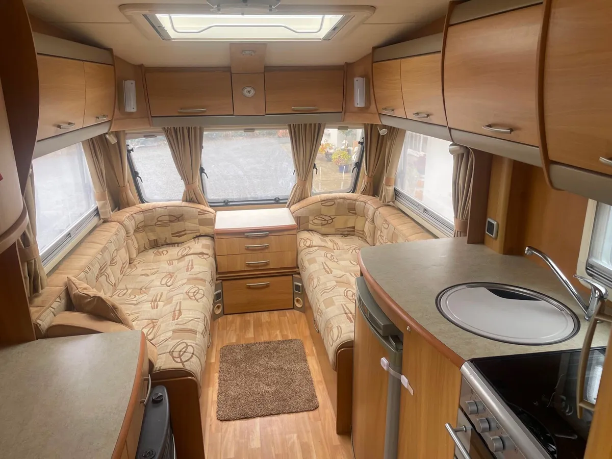 2/3 Berth Swift Challenger 480 Caravan 2009 - Image 4