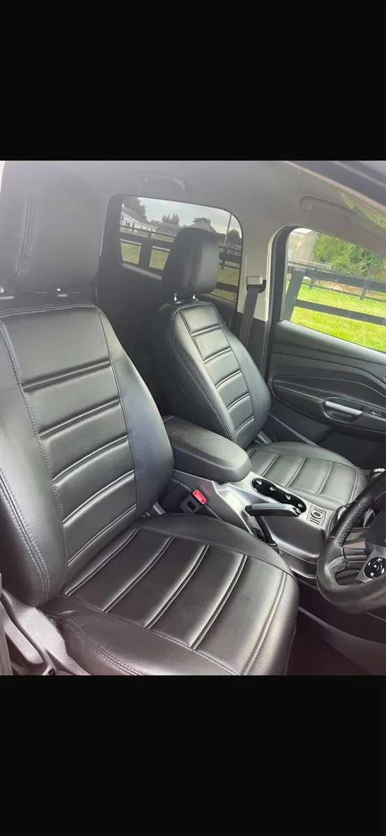 FORD KUGA ZETEC 2015 - Image 4