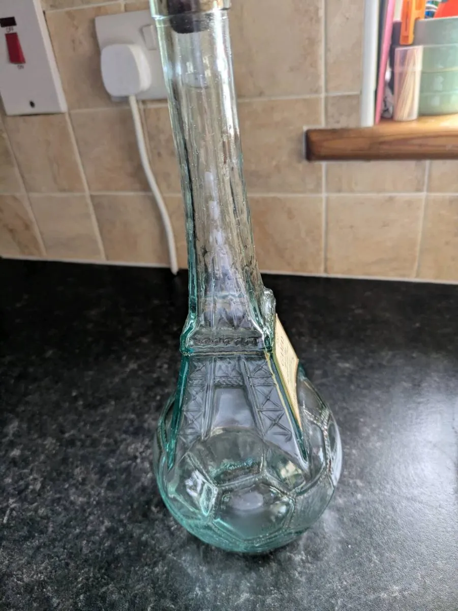 Worl cup memorabilia bottles - Image 2