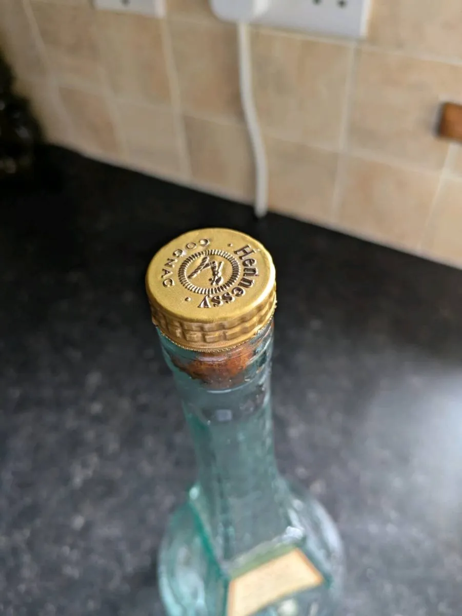 Worl cup memorabilia bottles - Image 3