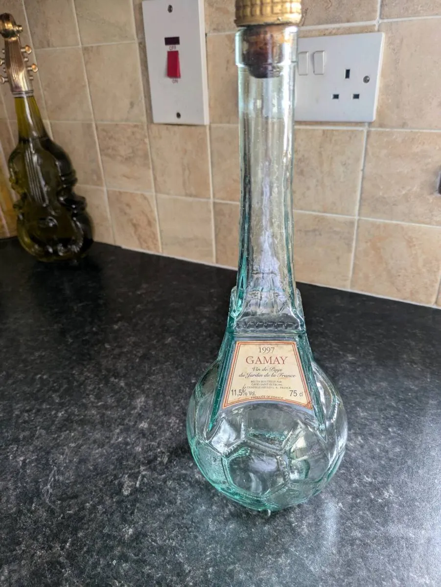 Worl cup memorabilia bottles - Image 1