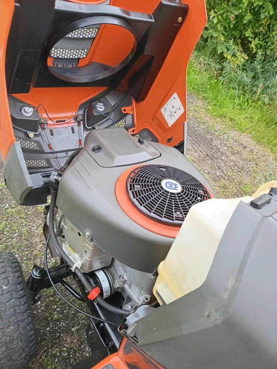 Ride on Lawnmower - Image 3