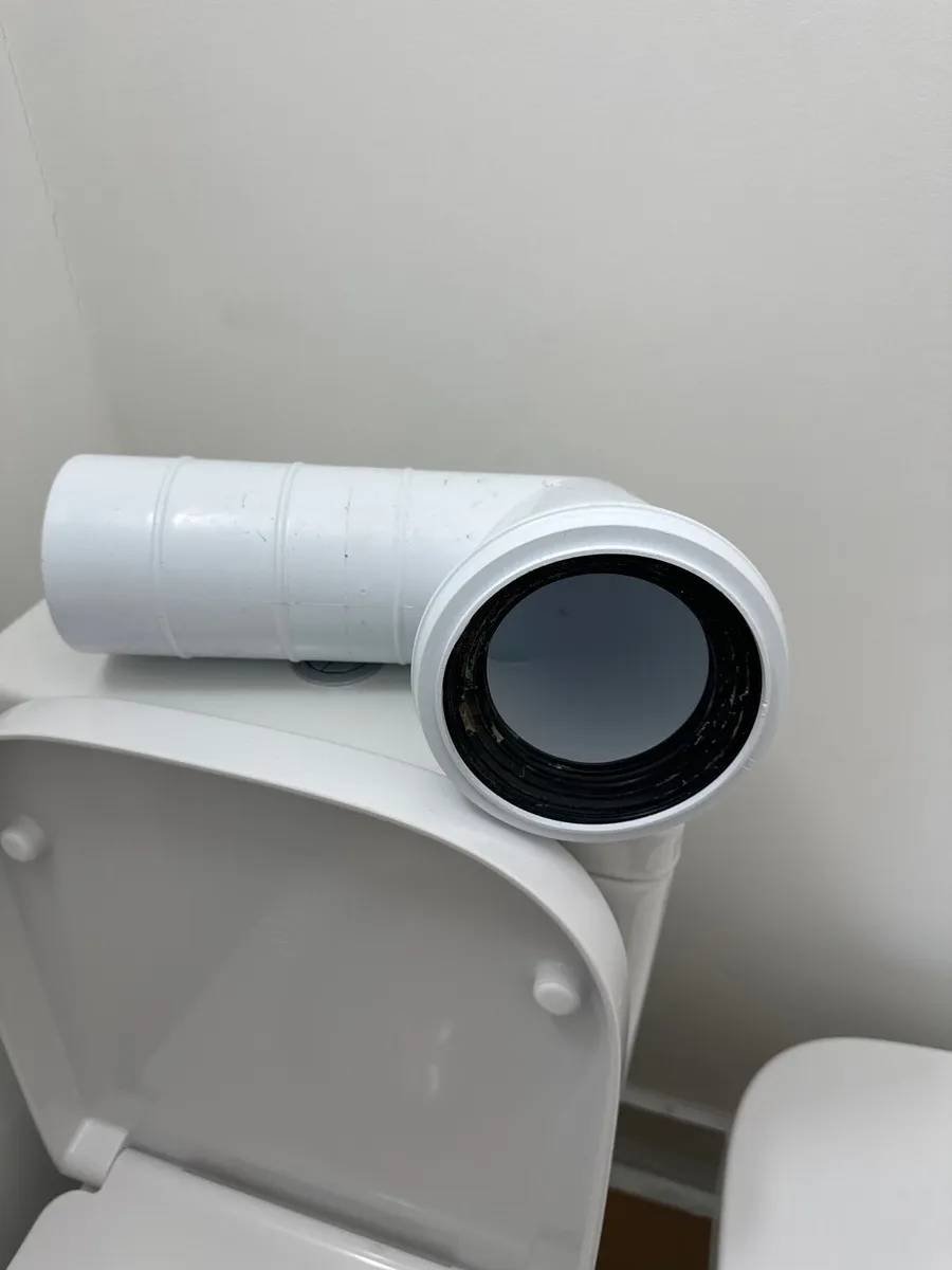 BRAND NEW / UNUSED Ideal Standard WC + cistern - Image 3