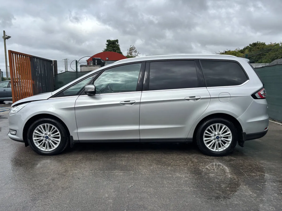 172 Ford Galaxy Titanium 7 Seater - Image 4