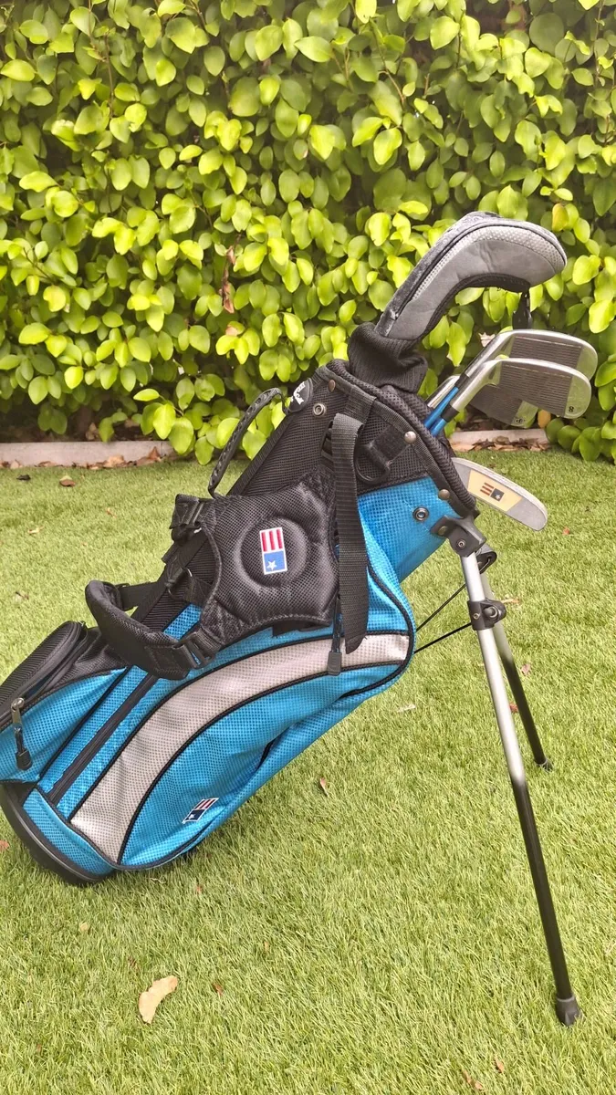 US Kids Golf Set for Boys and Girls - Image 1