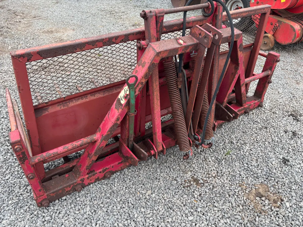 Wylie 7ft & 8ft push off Buckrake’s - Image 2