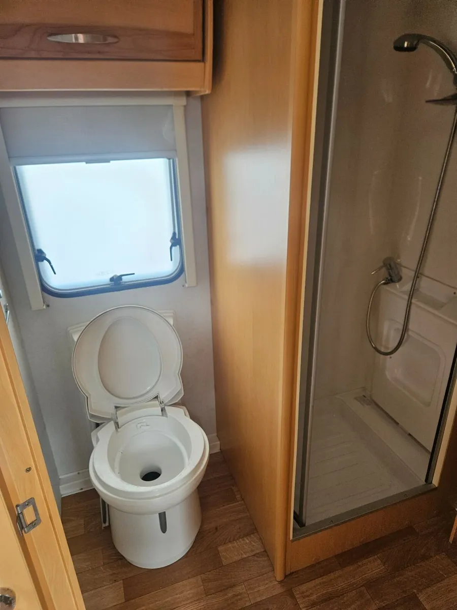 2010 caravan very good condition VANLANDER 524 - Image 3