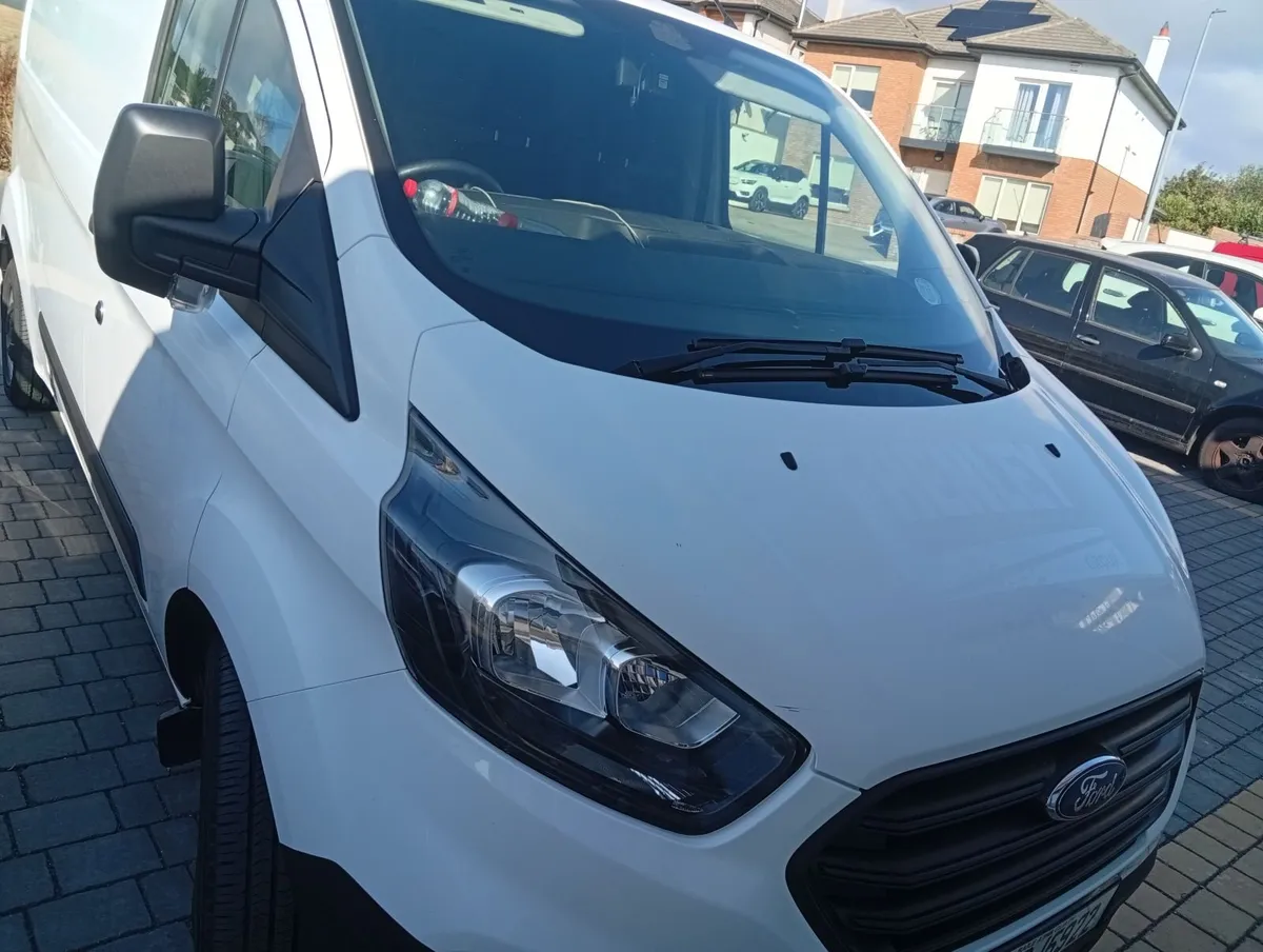 Ford Transit Custom 2022 - Image 4