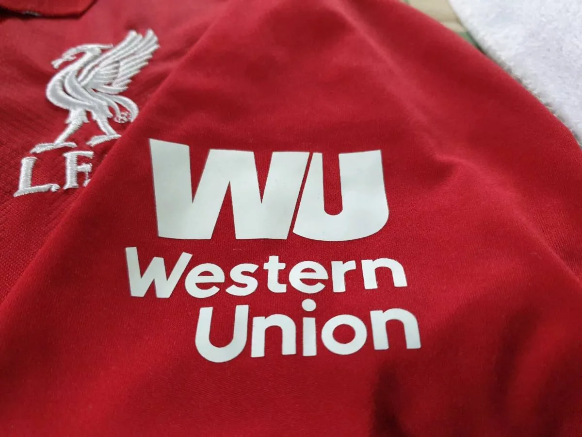 Liverpool Football Club Home Jersey 2018 to 2019 M - Image 2