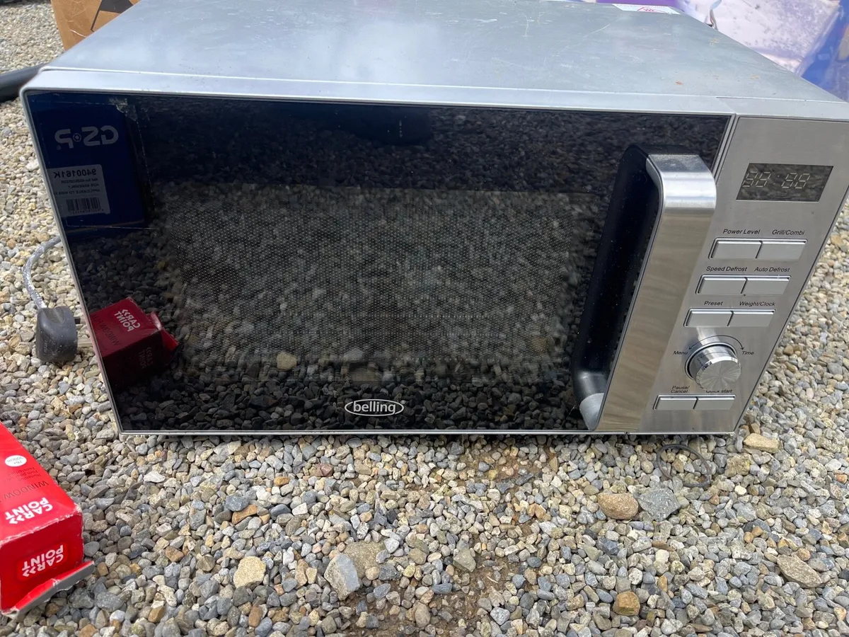 Microwave oven - Image 2
