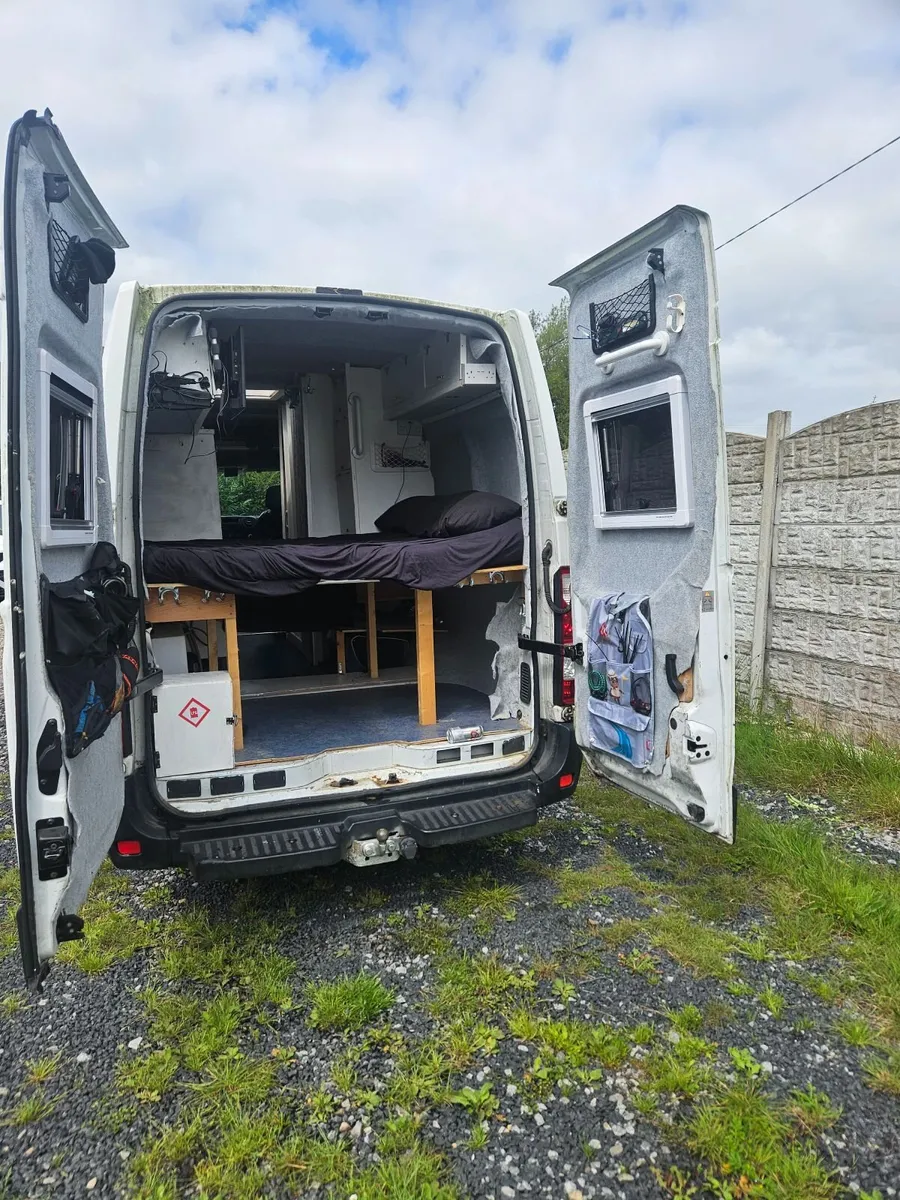 2019 renault master camper cvrt 9/28 taxed 1/27 - Image 2