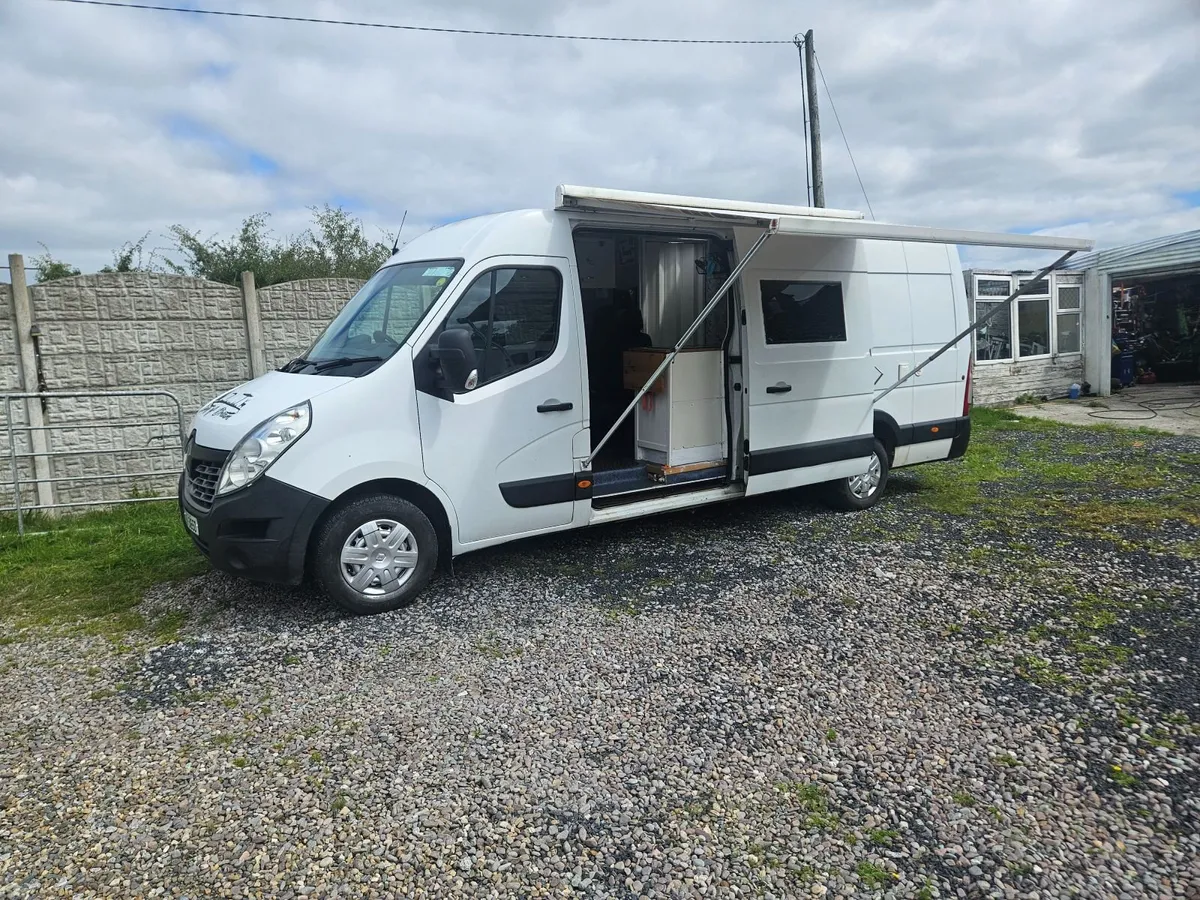 2019 renault master camper cvrt 9/28 taxed 1/27 - Image 1