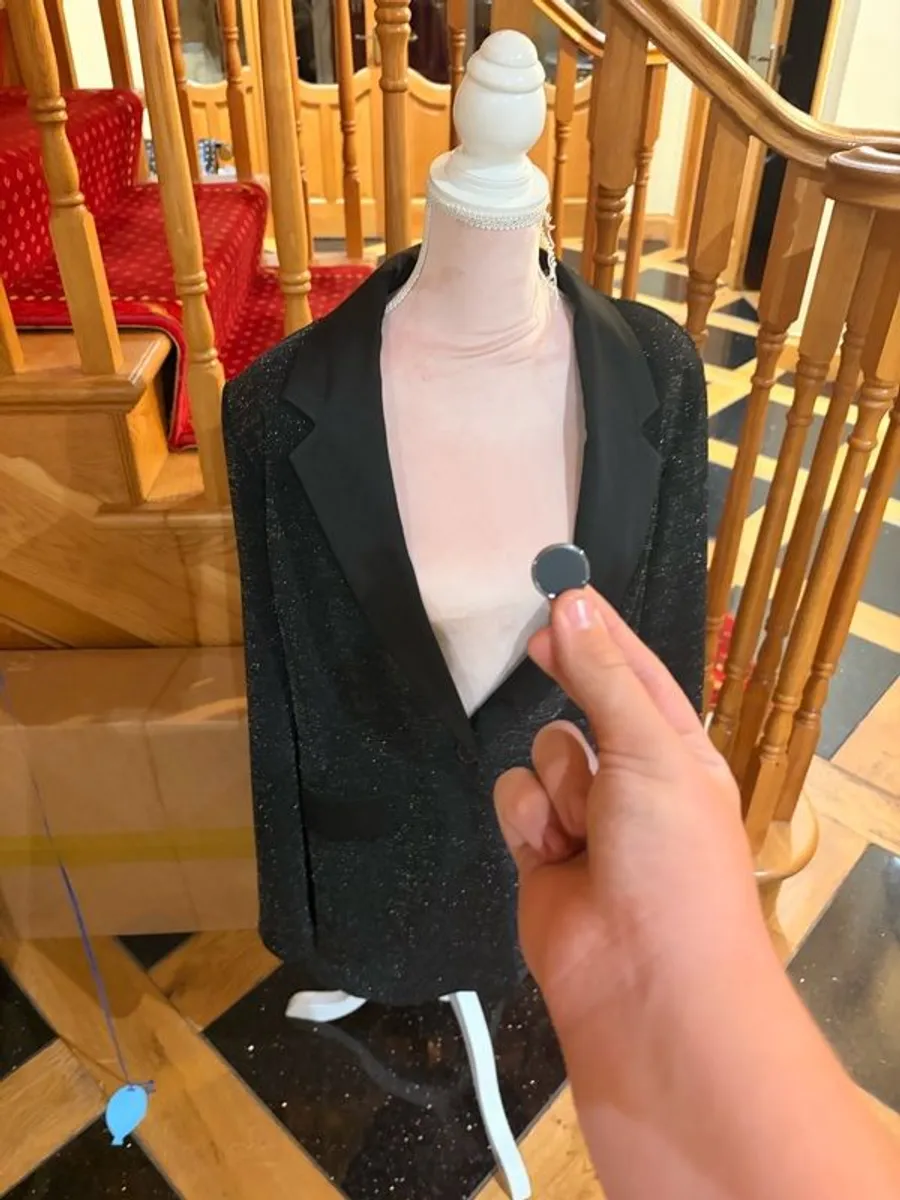 blazer - Image 1