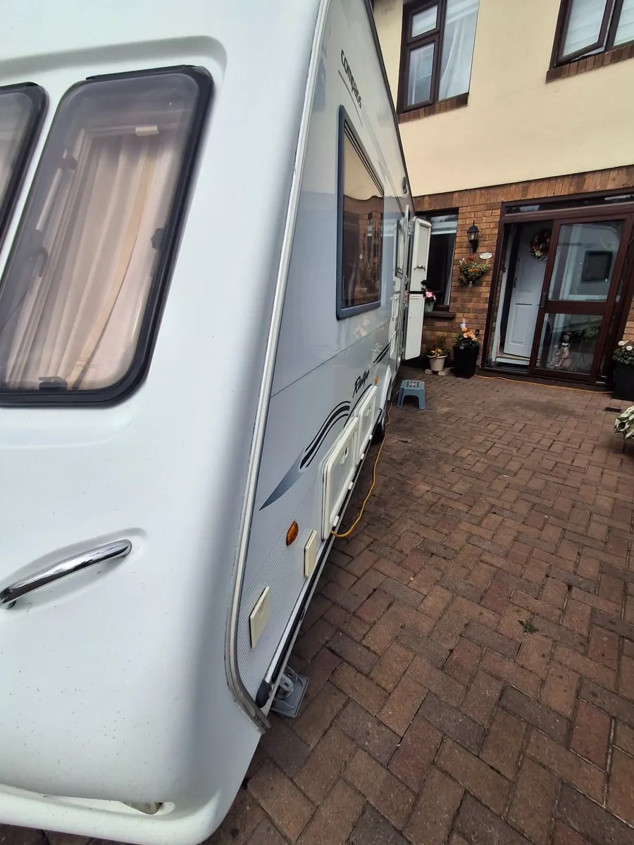 Caravan - Image 1