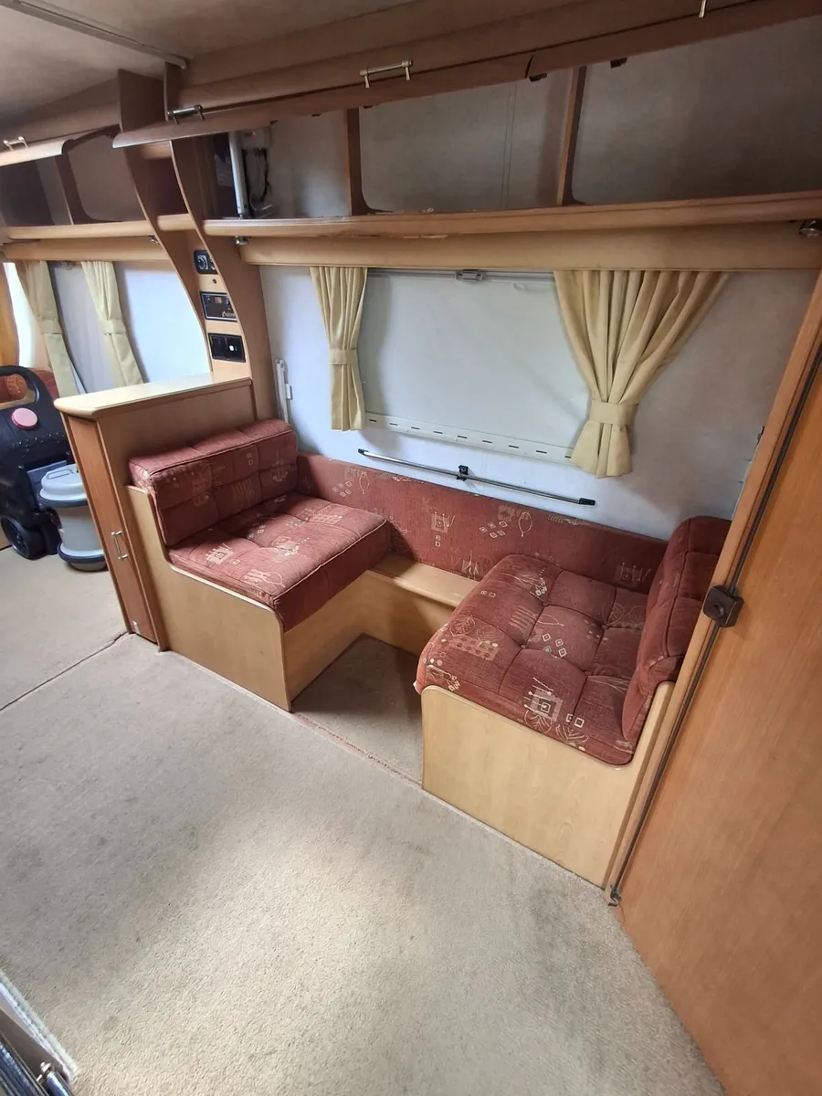 Caravan - Image 4
