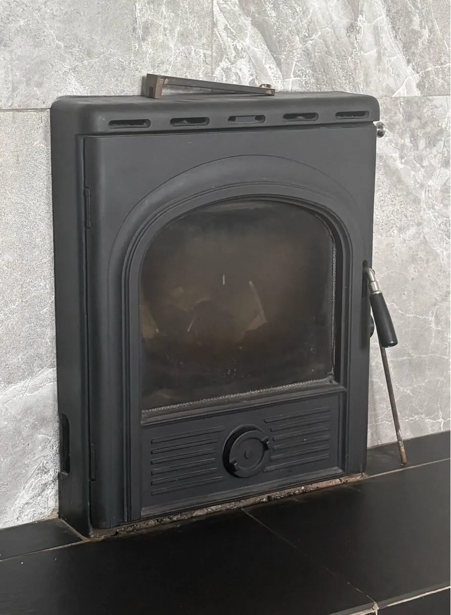 Stove with back boiler - Image 1