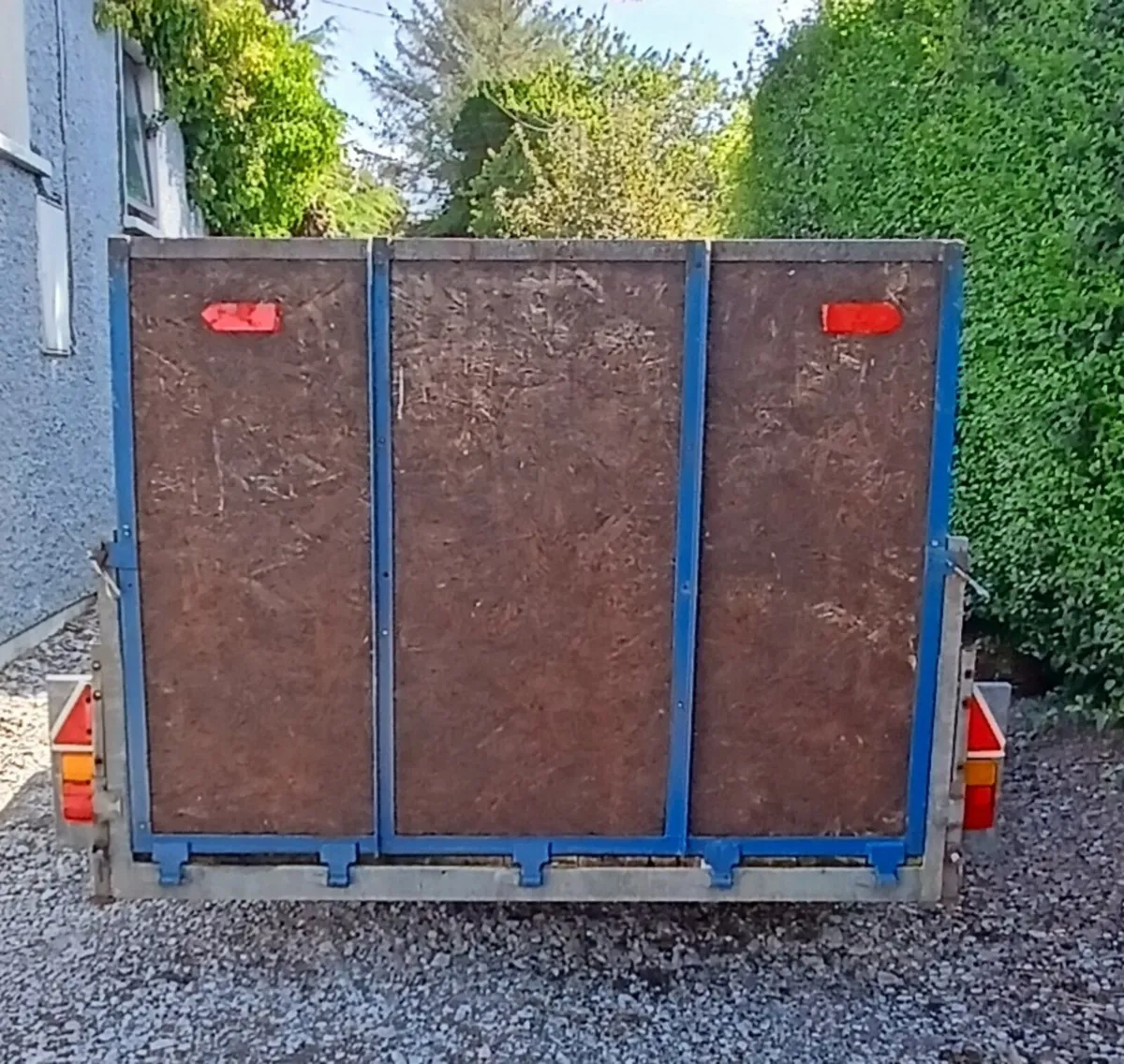 Trailer - Image 2