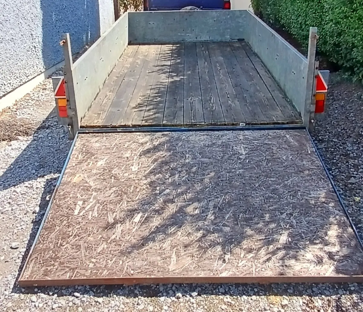 Trailer - Image 3