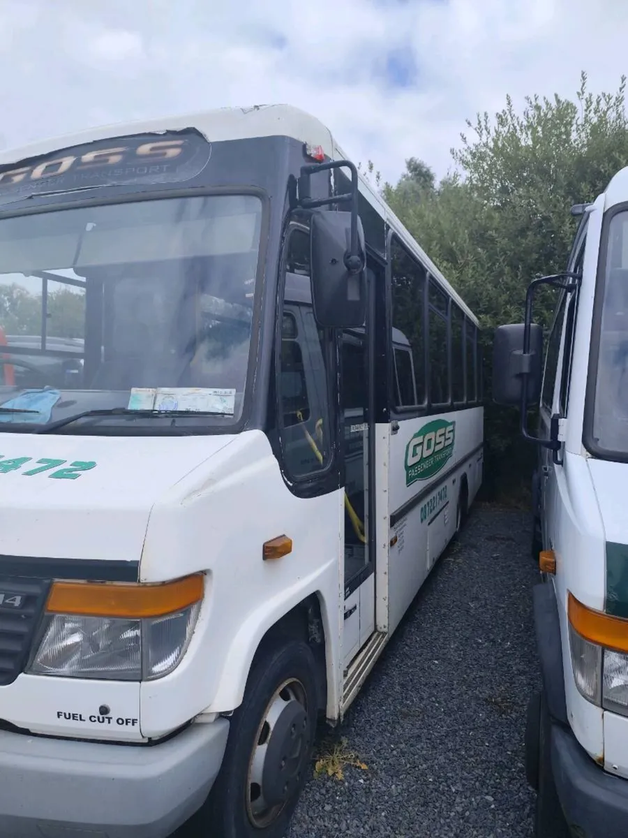 32 seater mercedes Vario - Image 2