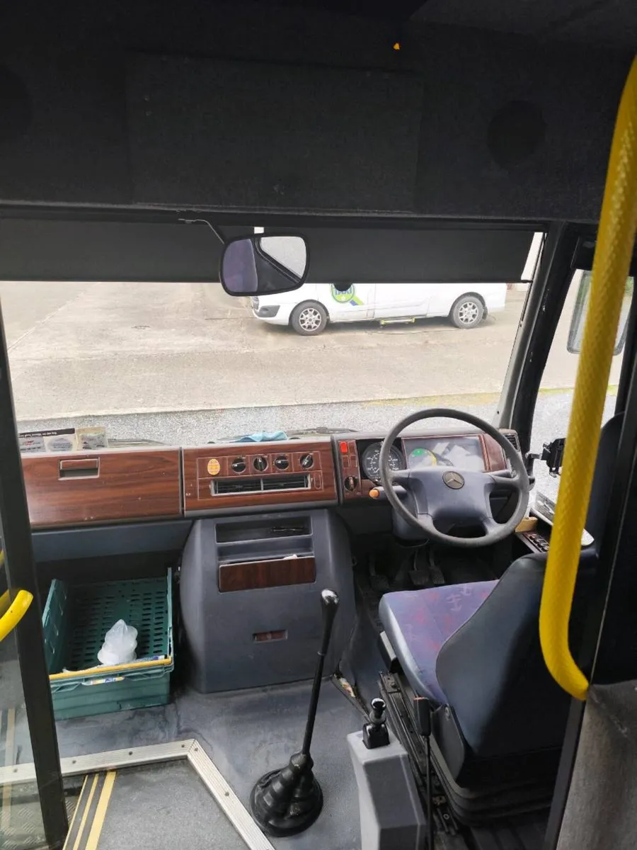 32 seater mercedes Vario - Image 4