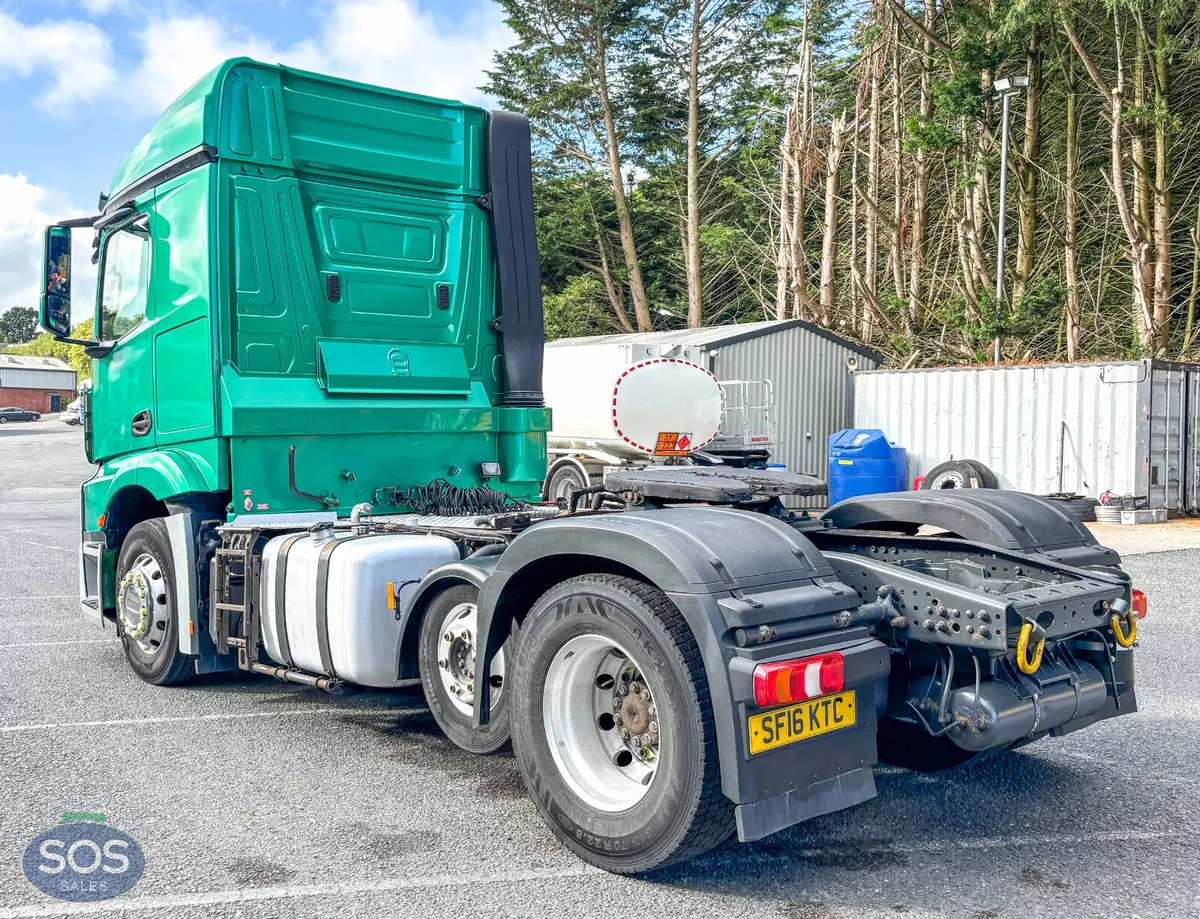 2016 Mercedes Benz Actros 2443 Tractor Unit - Image 3