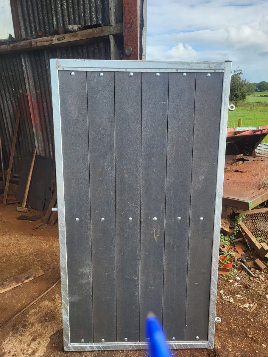Garden Side Door - Image 1