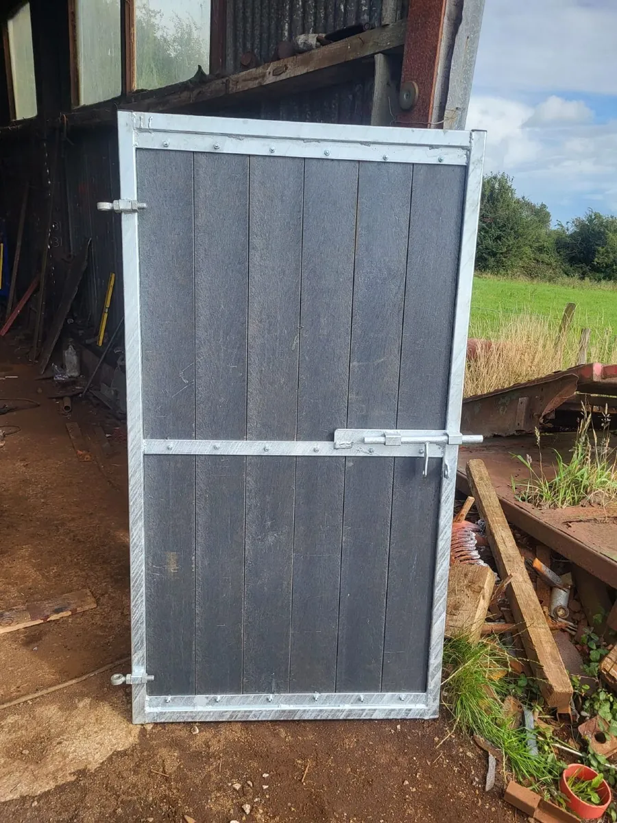 Garden Side Door - Image 3