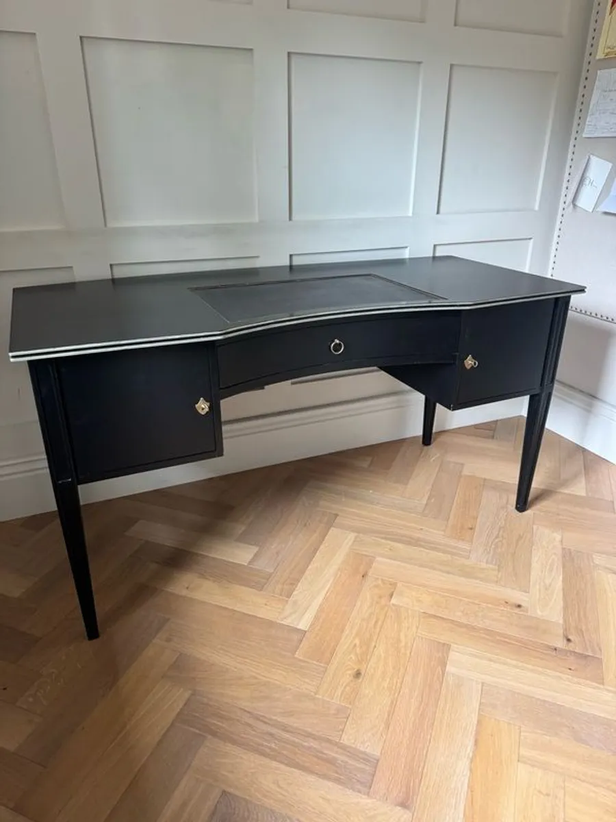 Beautiful Desk with Leather Inlay - Image 3
