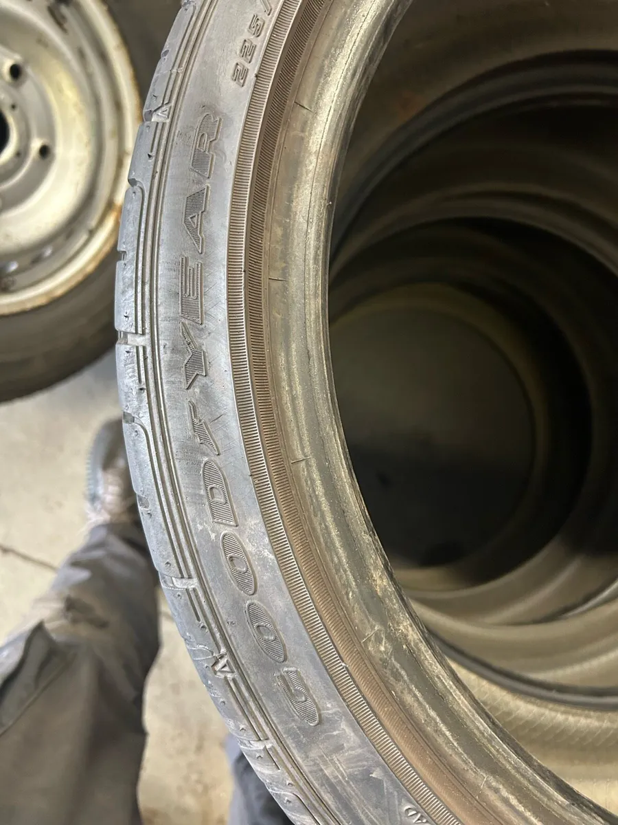 Tyres - Image 2