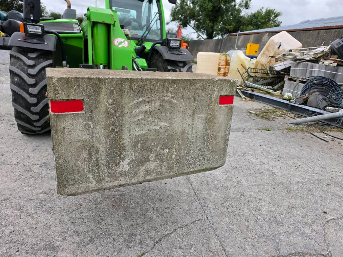 900kg Weight block - Image 2