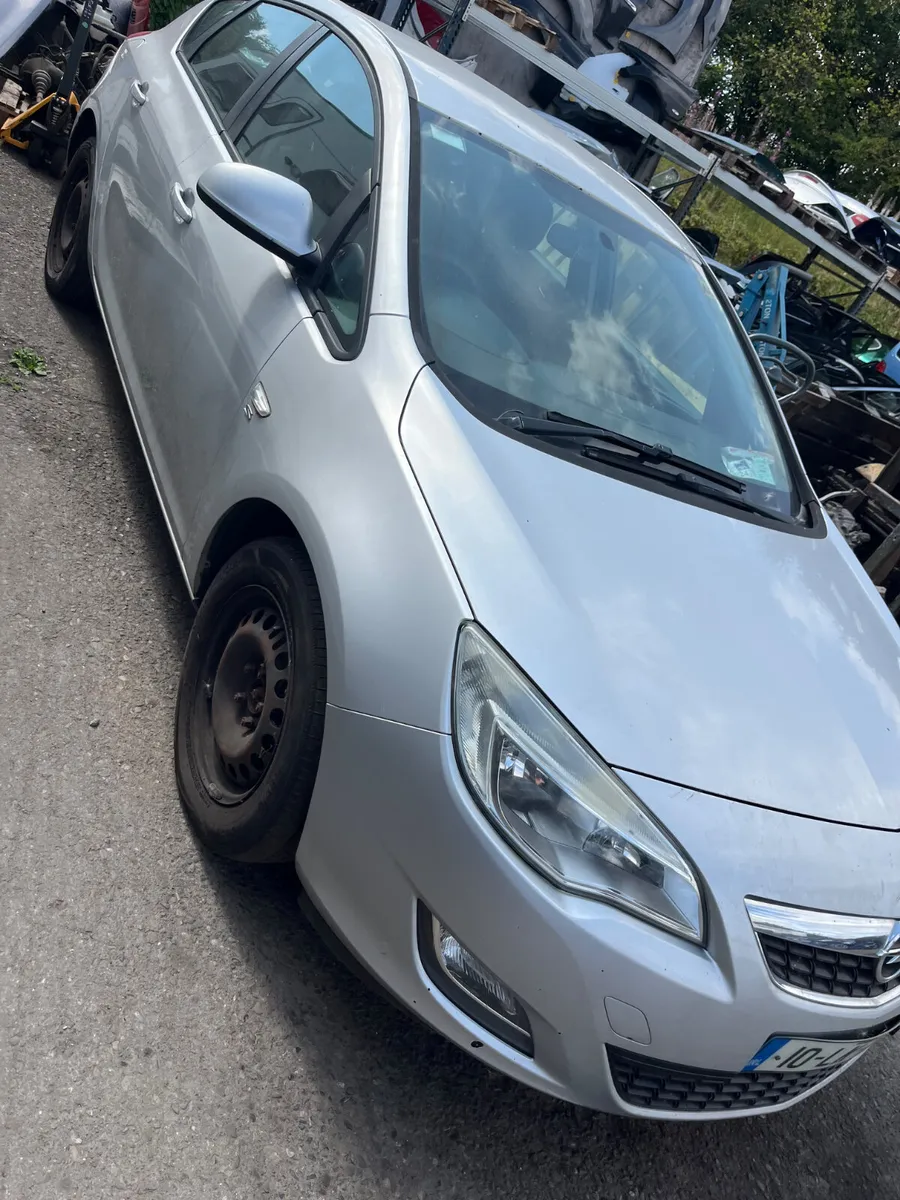 Opel / Vauxhall Astra - PARTS - Image 1
