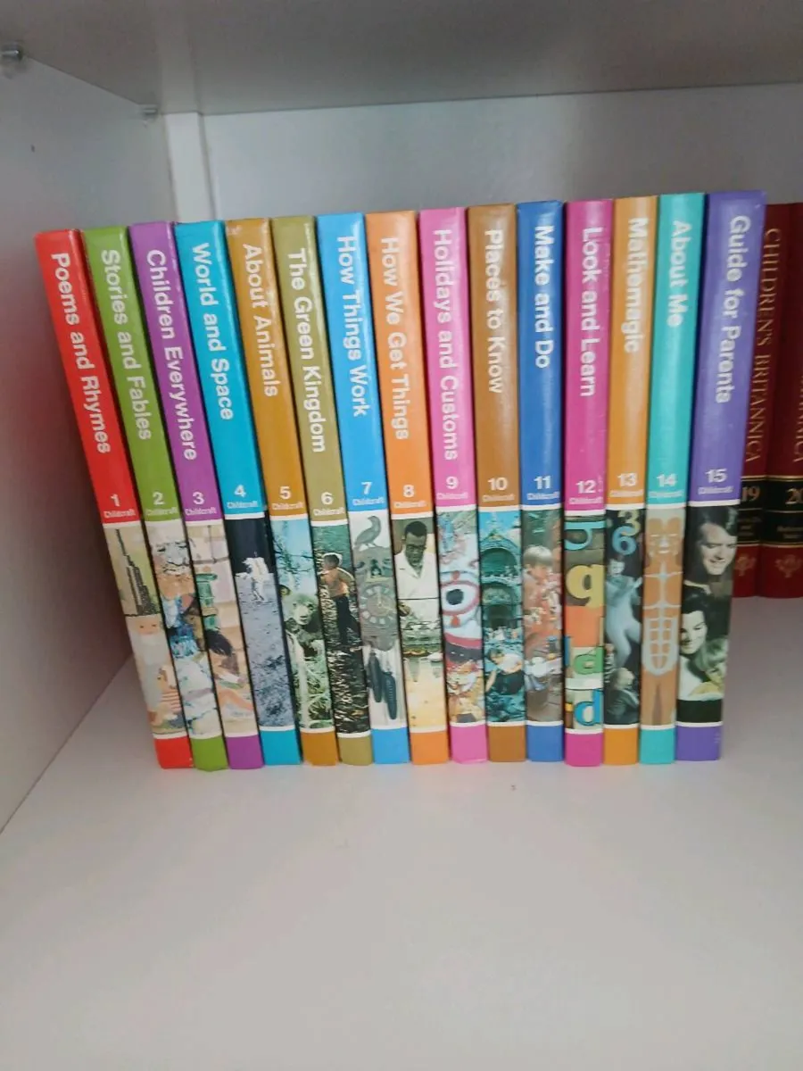 Set of Childcraft Books - Image 1