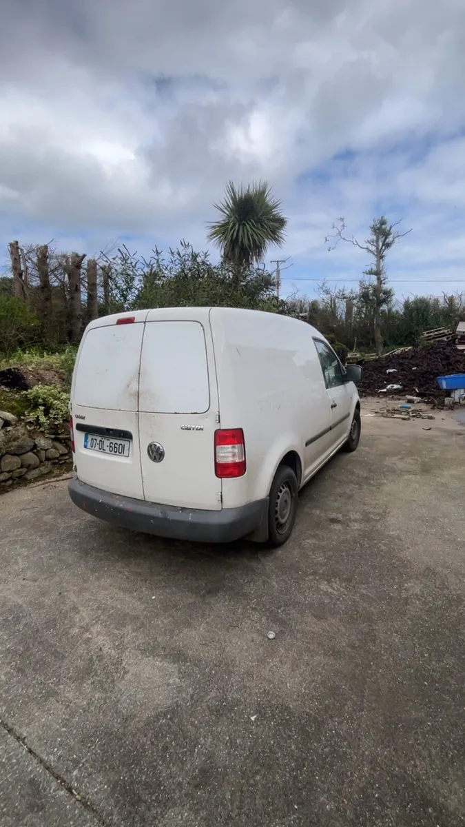 Volkswagen Caddy - Image 4
