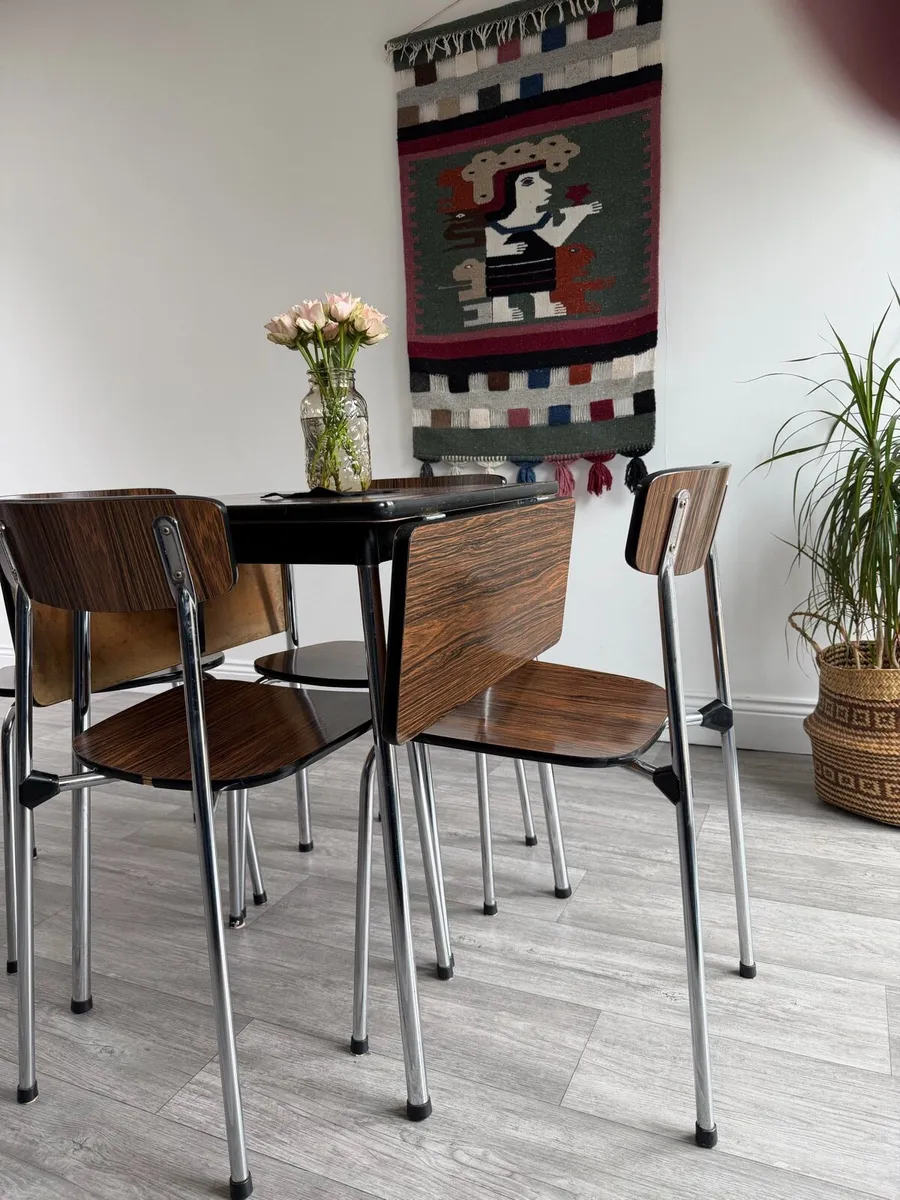 Mid Century Extendable Dining Table and Chairs - Image 4