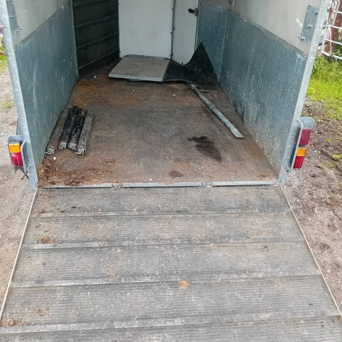 Horse trailer - Image 4