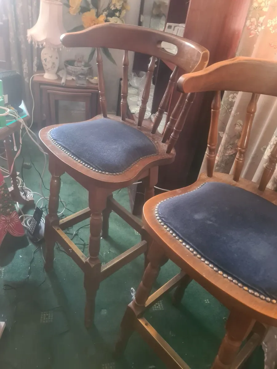 High-stools for bar or breakfast bar