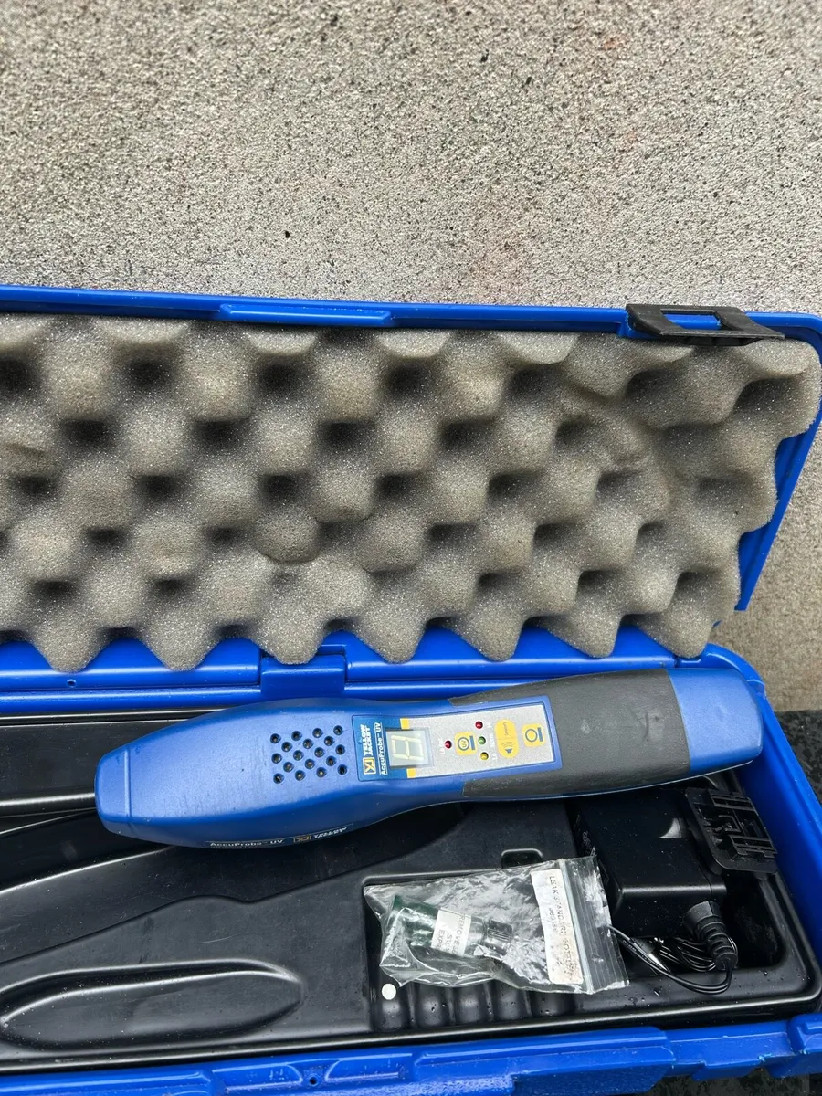 Selling a high-quality job lot professional tools - Image 1