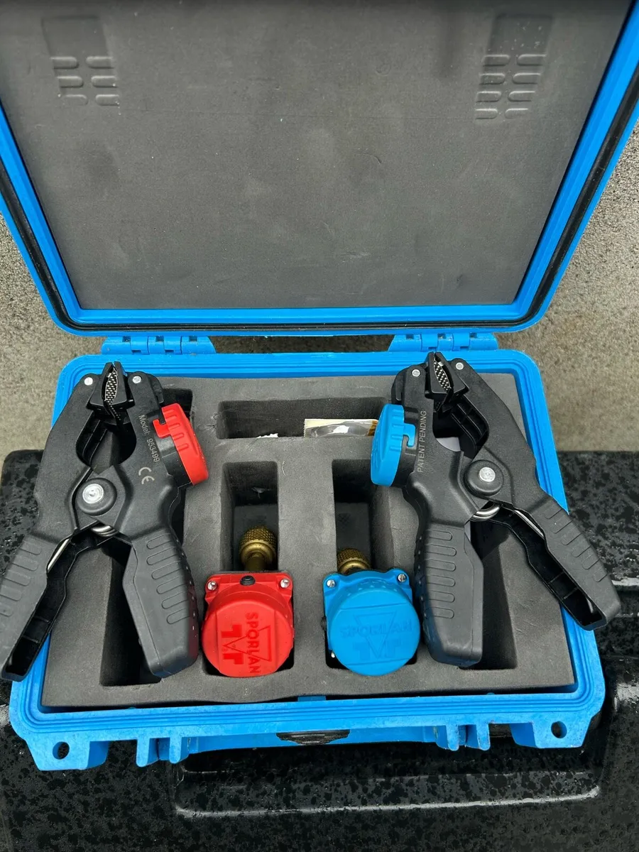 Selling a high-quality job lot professional tools - Image 2