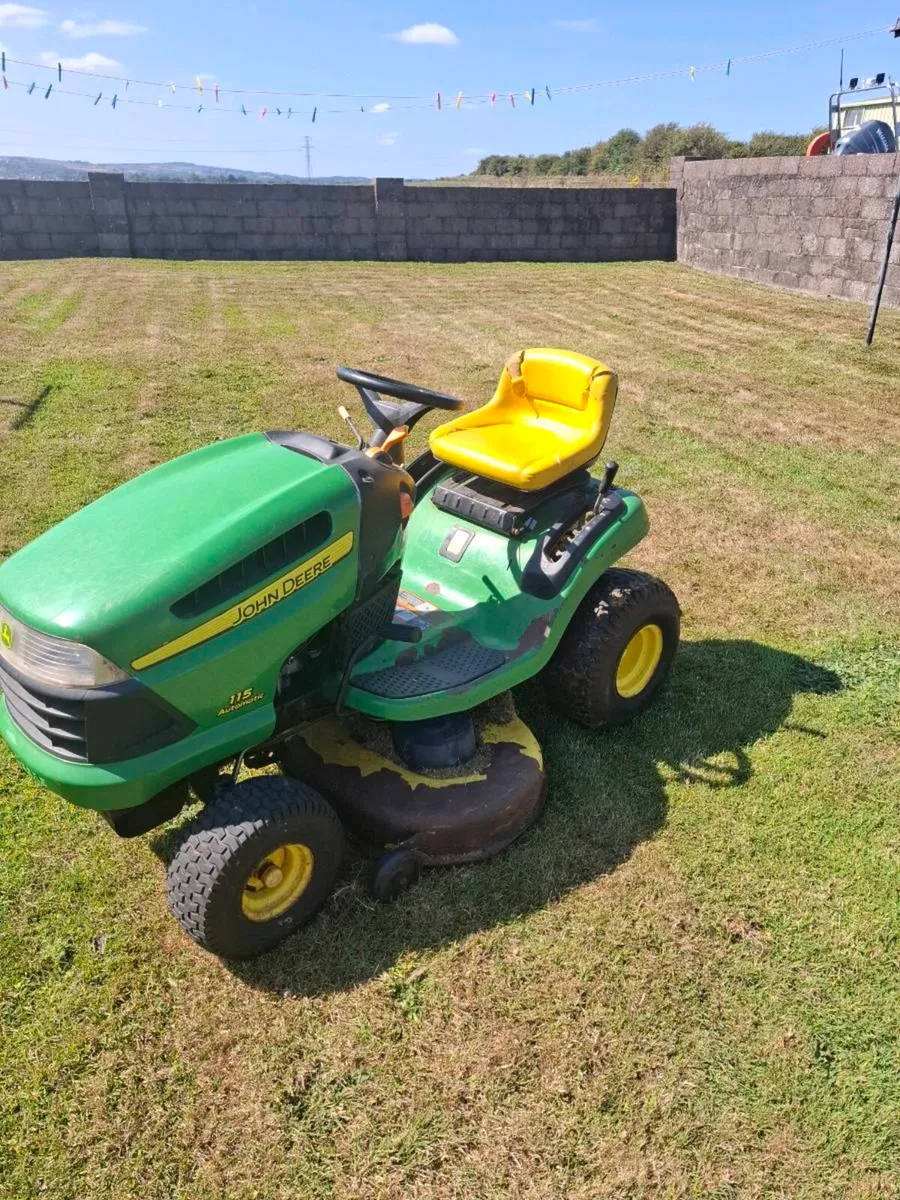 Ride-on Lawnmower - Image 3