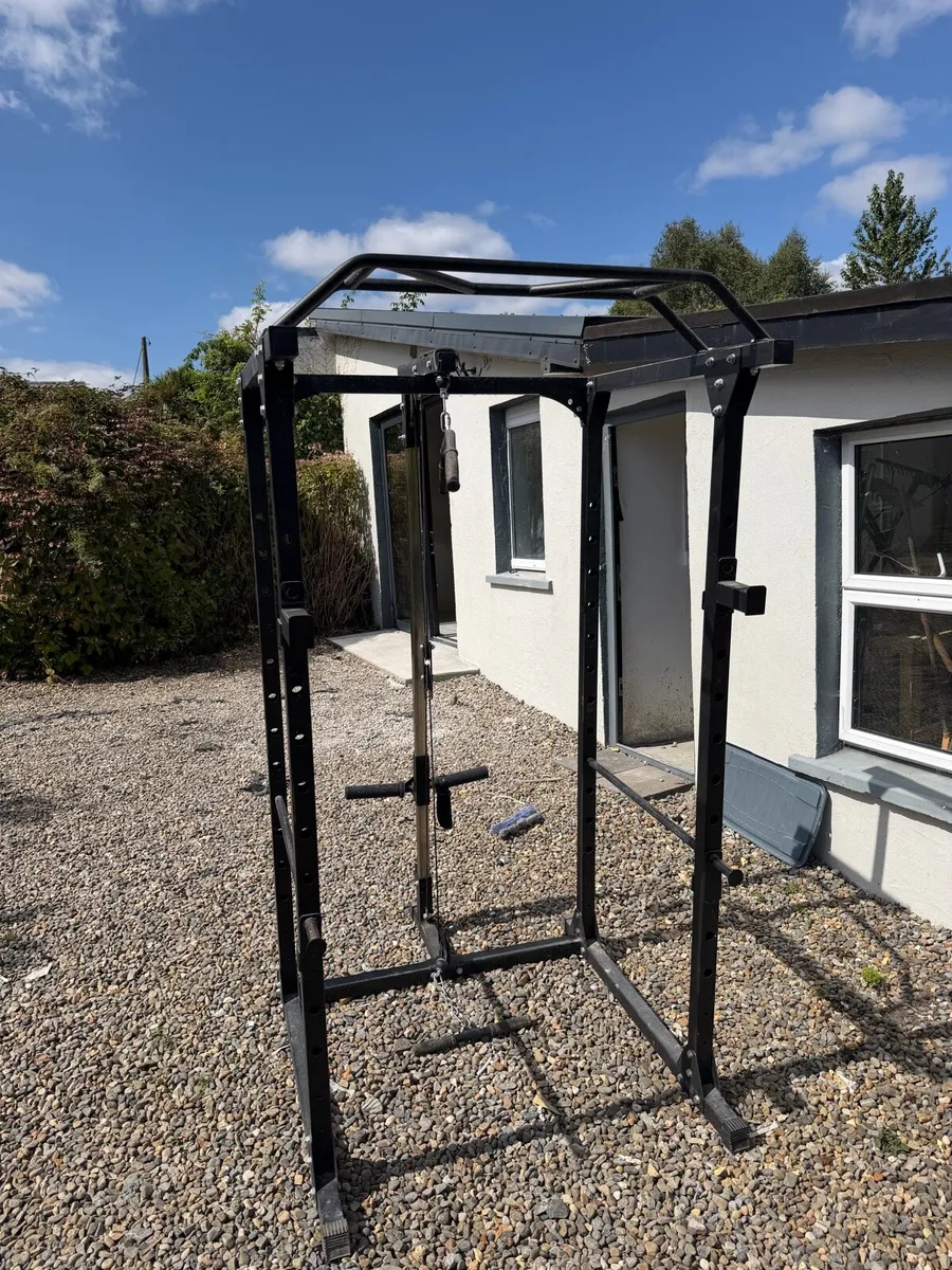 Power rack with pulley - Image 1