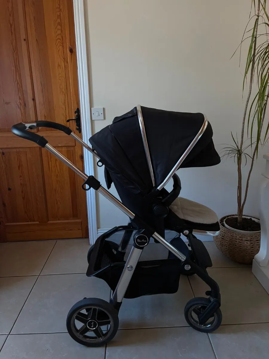 Silver Cross Pioneer Buggy - Image 1