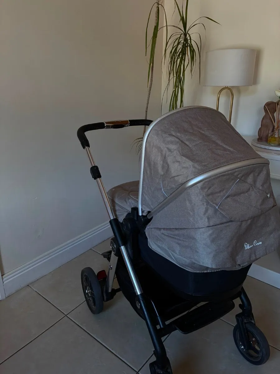 Silver Cross Pioneer Buggy - Image 4