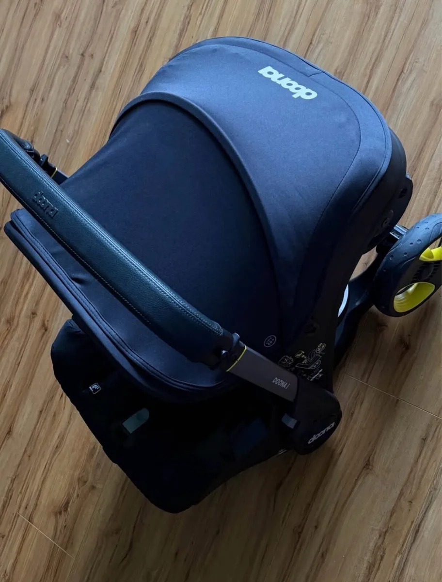 Doona Stroller + isofix - Image 3